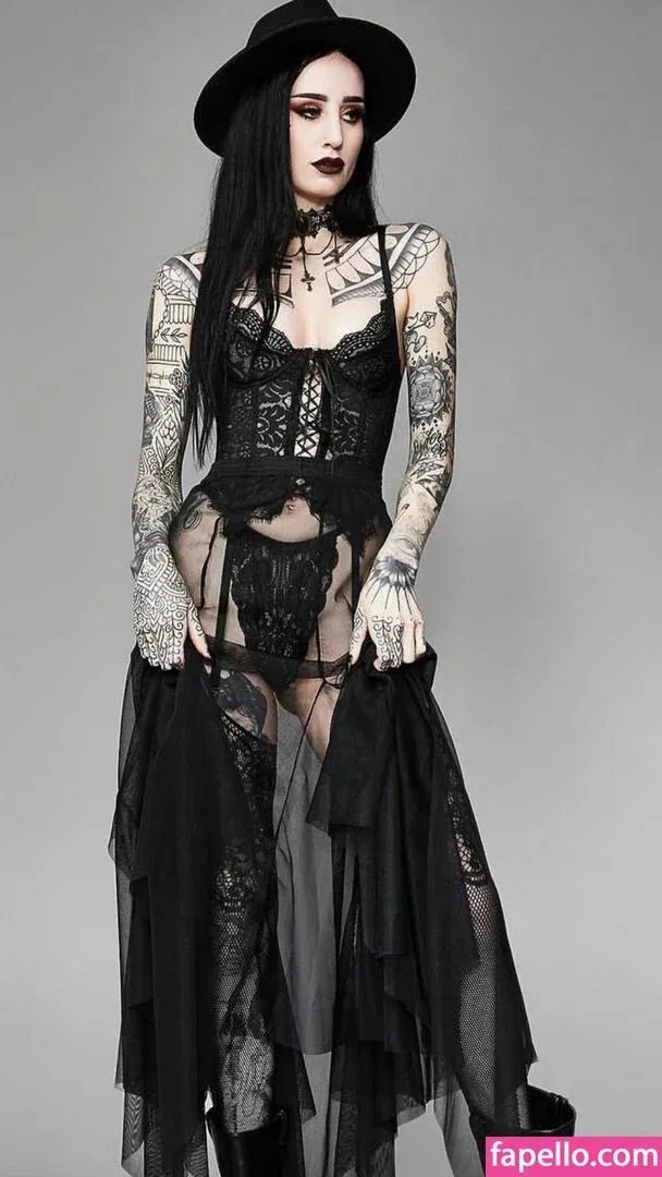 Emma Vauxdevil Onlyfans Photo Gallery 