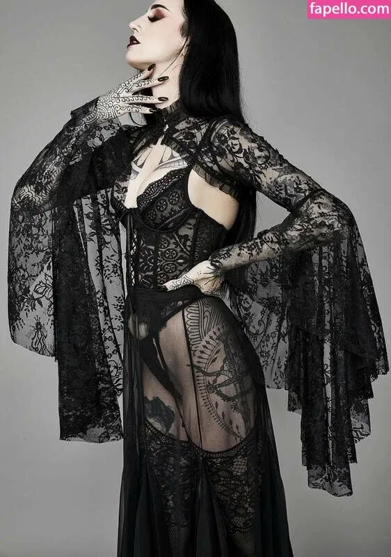 Emma Vauxdevil Onlyfans Photo Gallery 