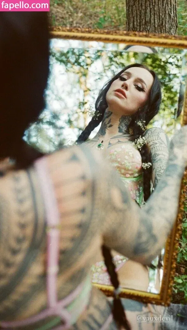 Emma Vauxdevil Onlyfans Photo Gallery 