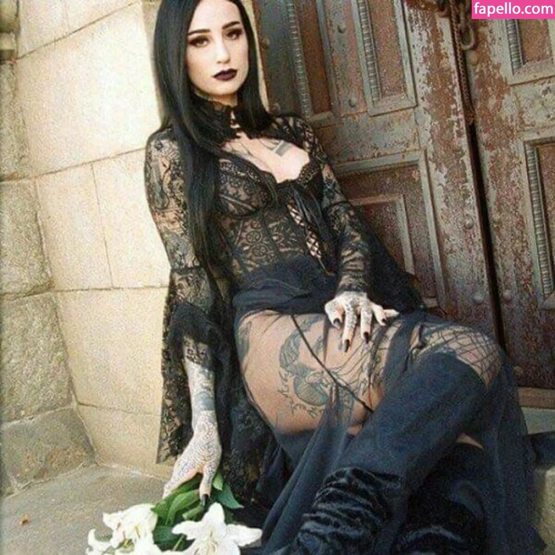 Emma Vauxdevil Onlyfans Photo Gallery 