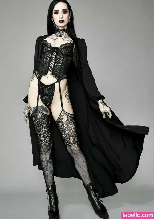 Emma Vauxdevil Onlyfans Photo Gallery 