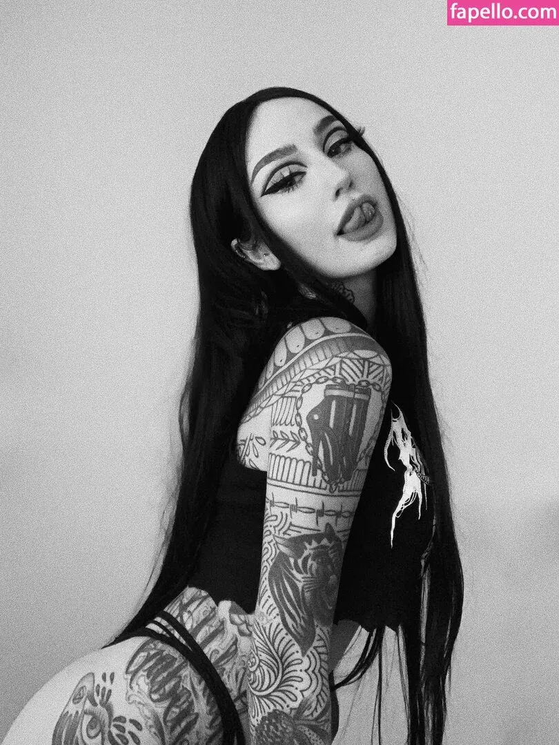 Emma Vauxdevil Onlyfans Photo Gallery 