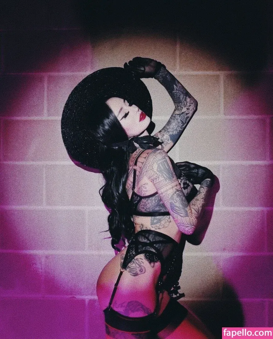 Emma Vauxdevil Onlyfans Photo Gallery 