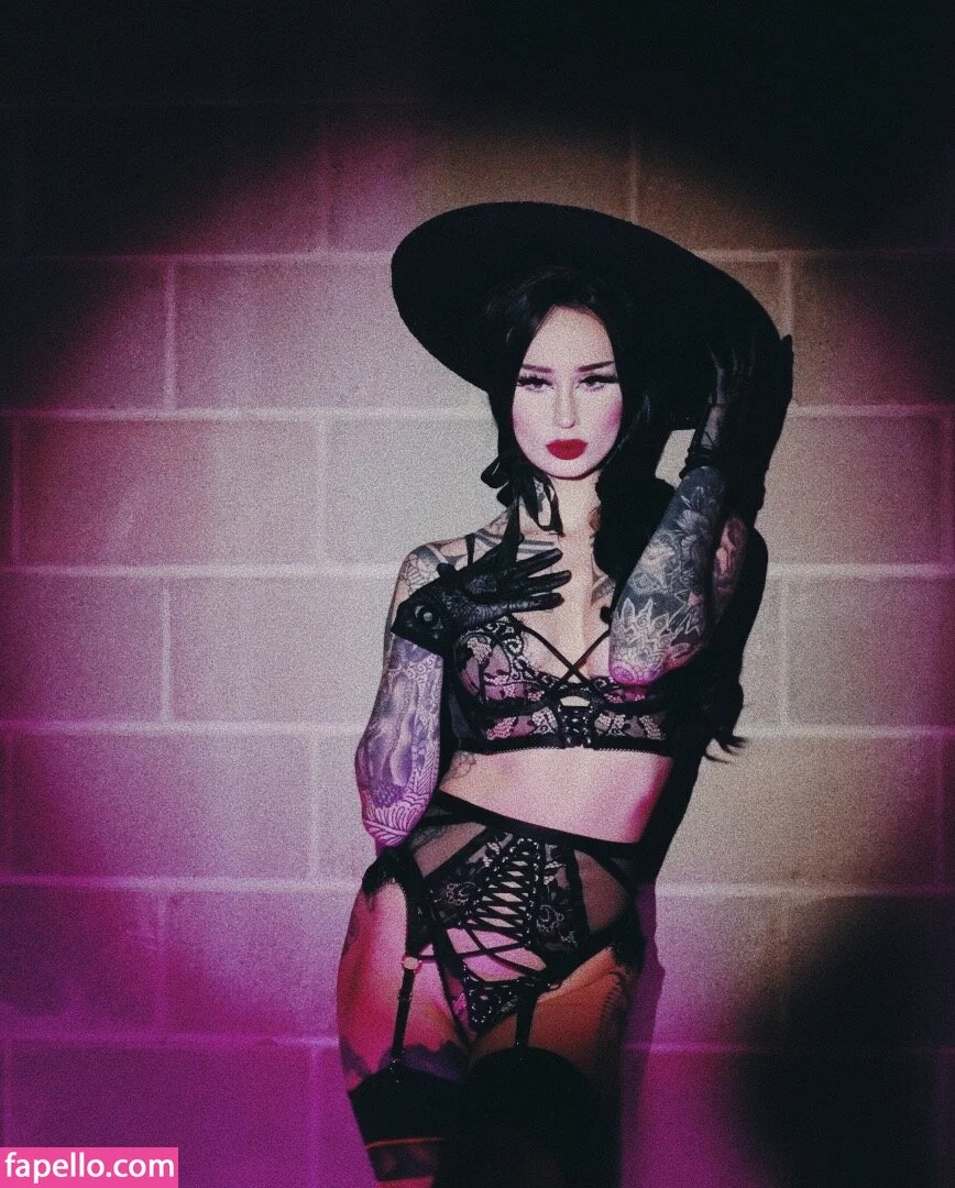 Emma Vauxdevil Onlyfans Photo Gallery 