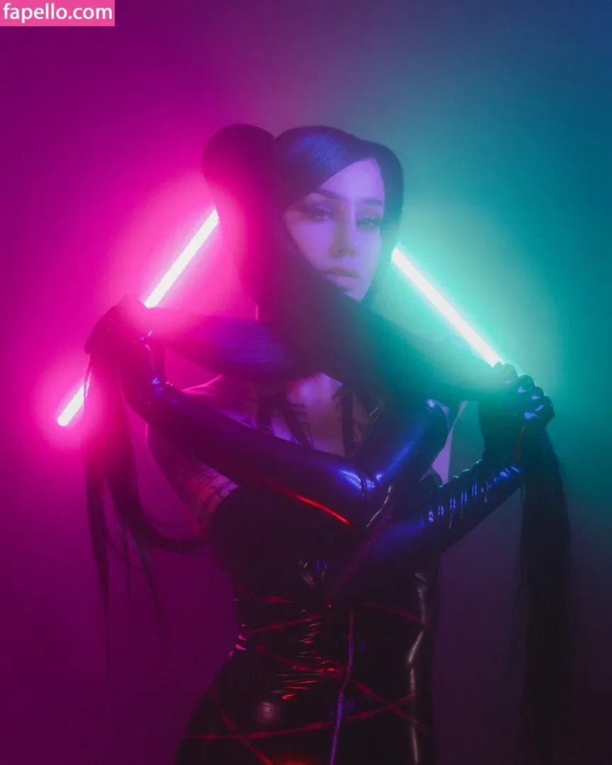 Emma Vauxdevil Onlyfans Photo Gallery 