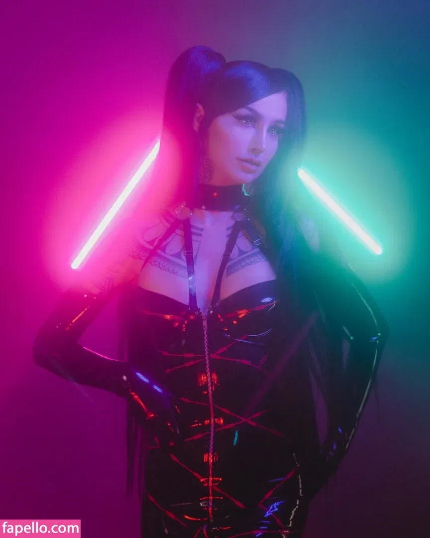 Emma Vauxdevil Onlyfans Photo Gallery 