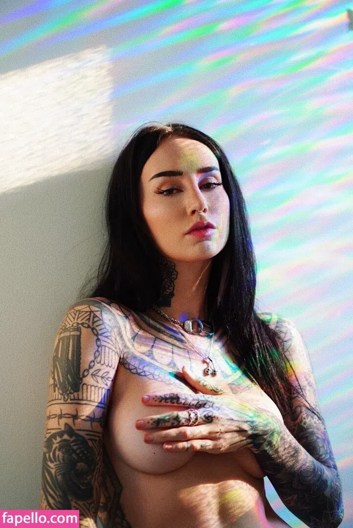 Emma Vauxdevil Onlyfans Photo Gallery 