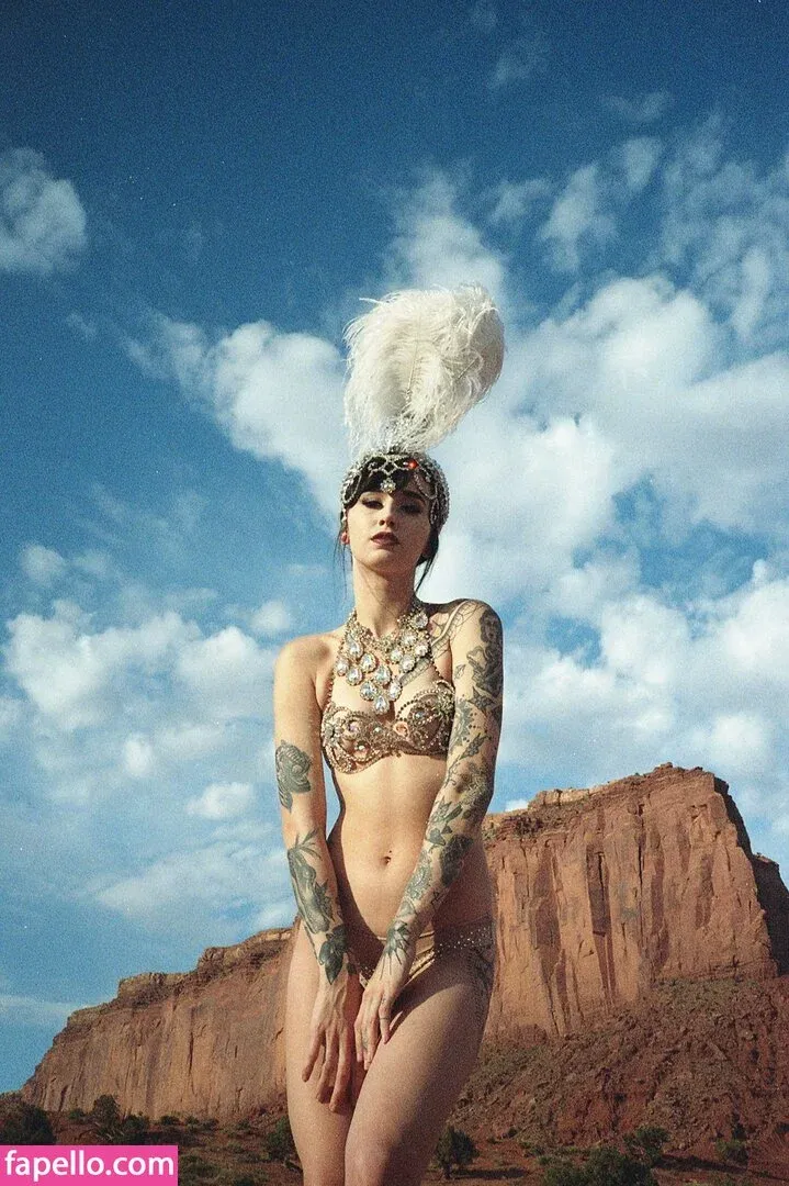 Emma Vauxdevil Onlyfans Photo Gallery 