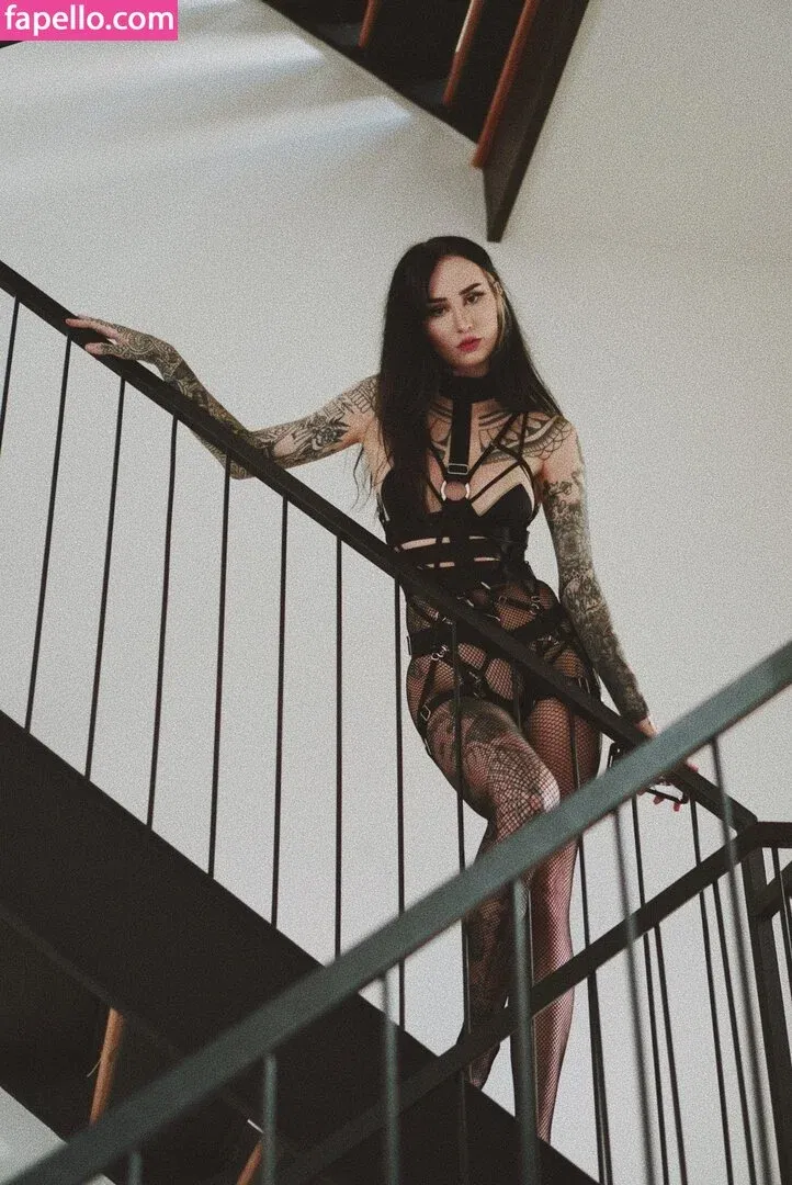 Emma Vauxdevil Onlyfans Photo Gallery 