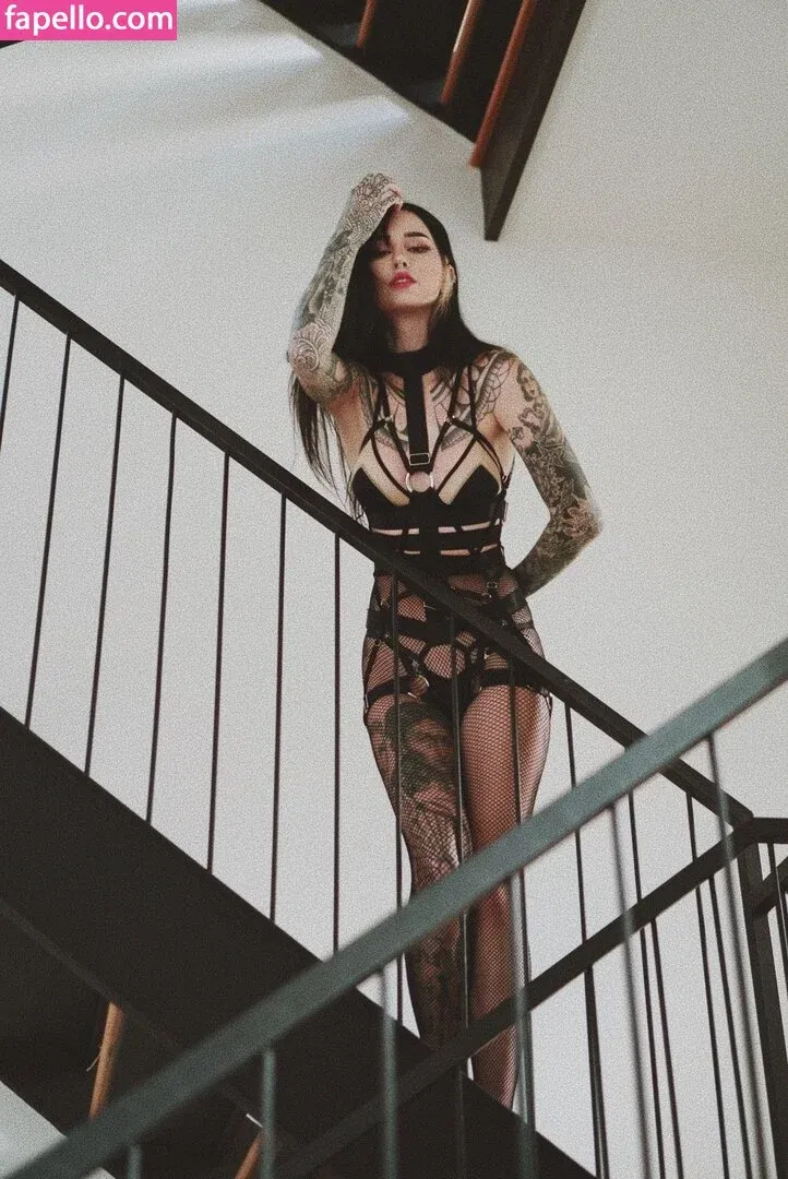 Emma Vauxdevil Onlyfans Photo Gallery 