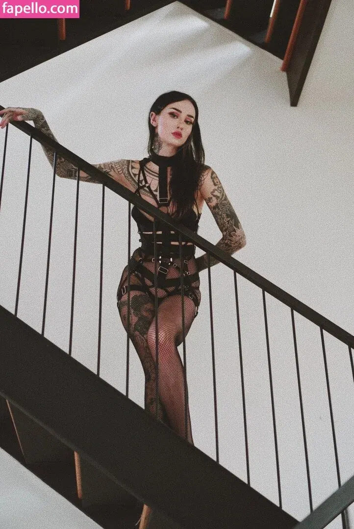 Emma Vauxdevil Onlyfans Photo Gallery 