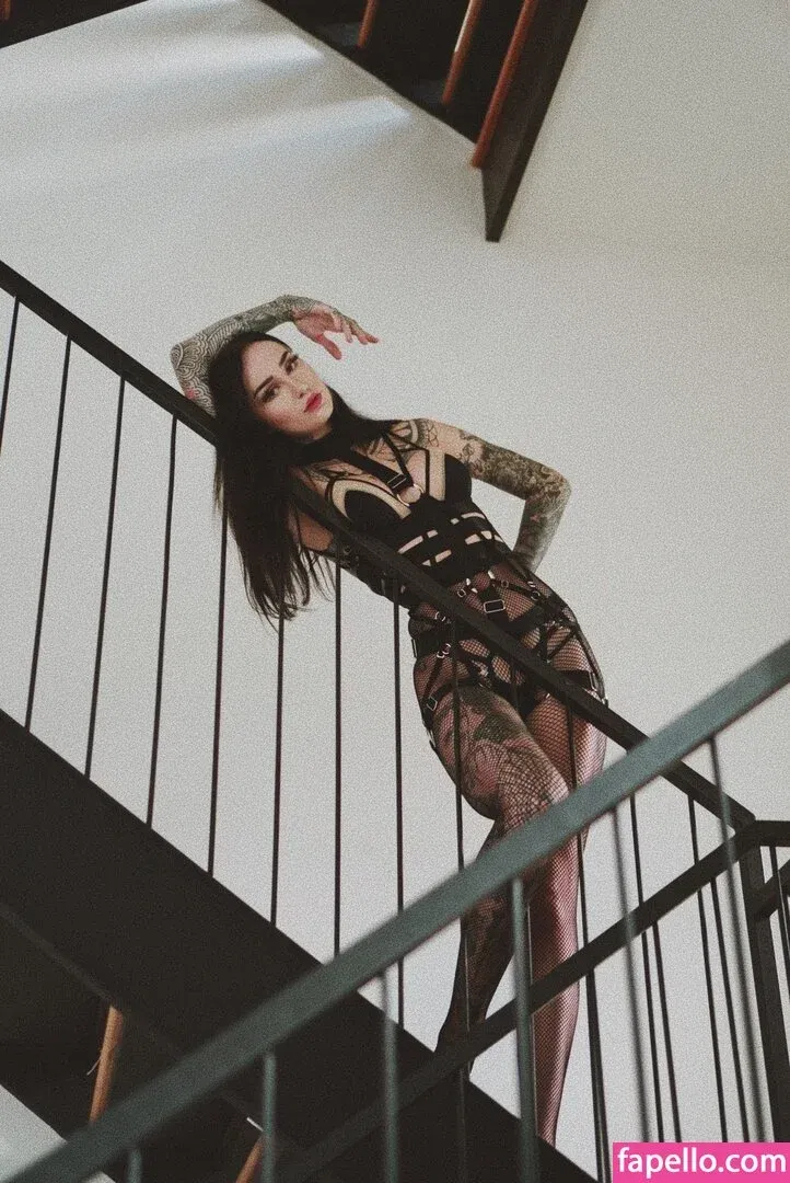 Emma Vauxdevil Onlyfans Photo Gallery 