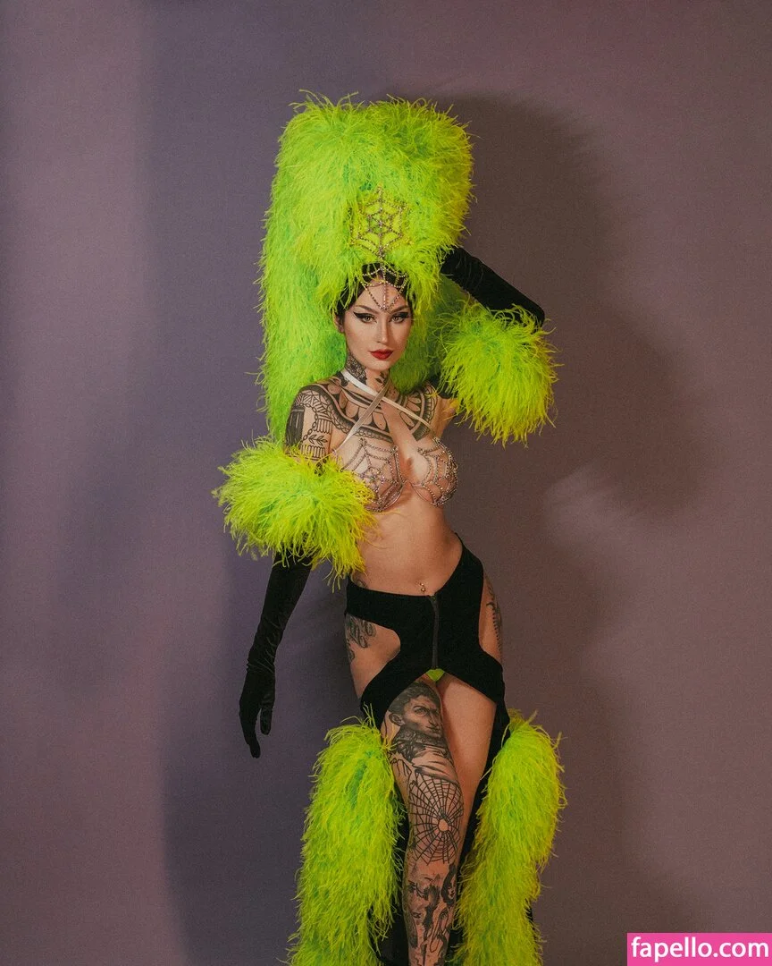 Emma Vauxdevil Onlyfans Photo Gallery 