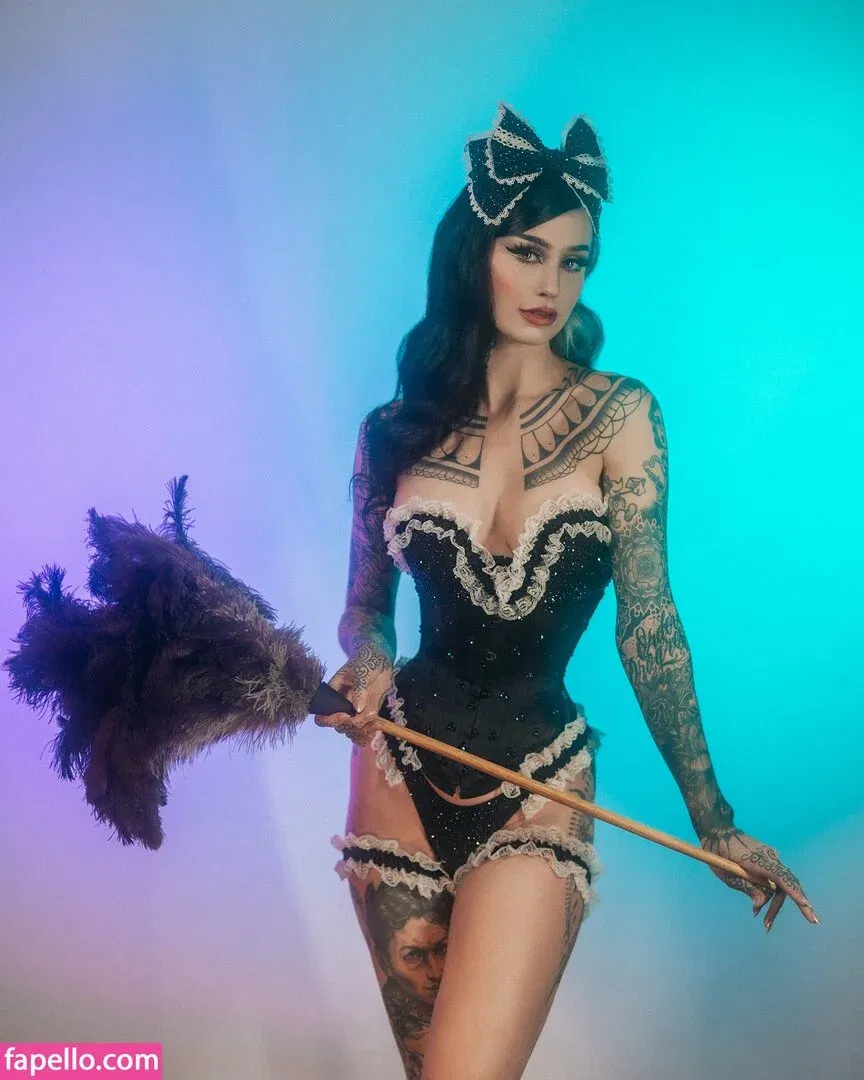 Emma Vauxdevil Onlyfans Photo Gallery 