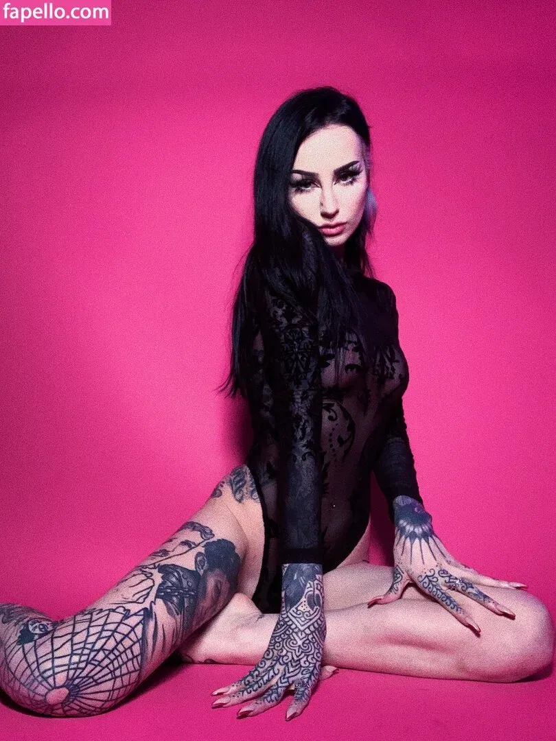 Emma Vauxdevil Onlyfans Photo Gallery 