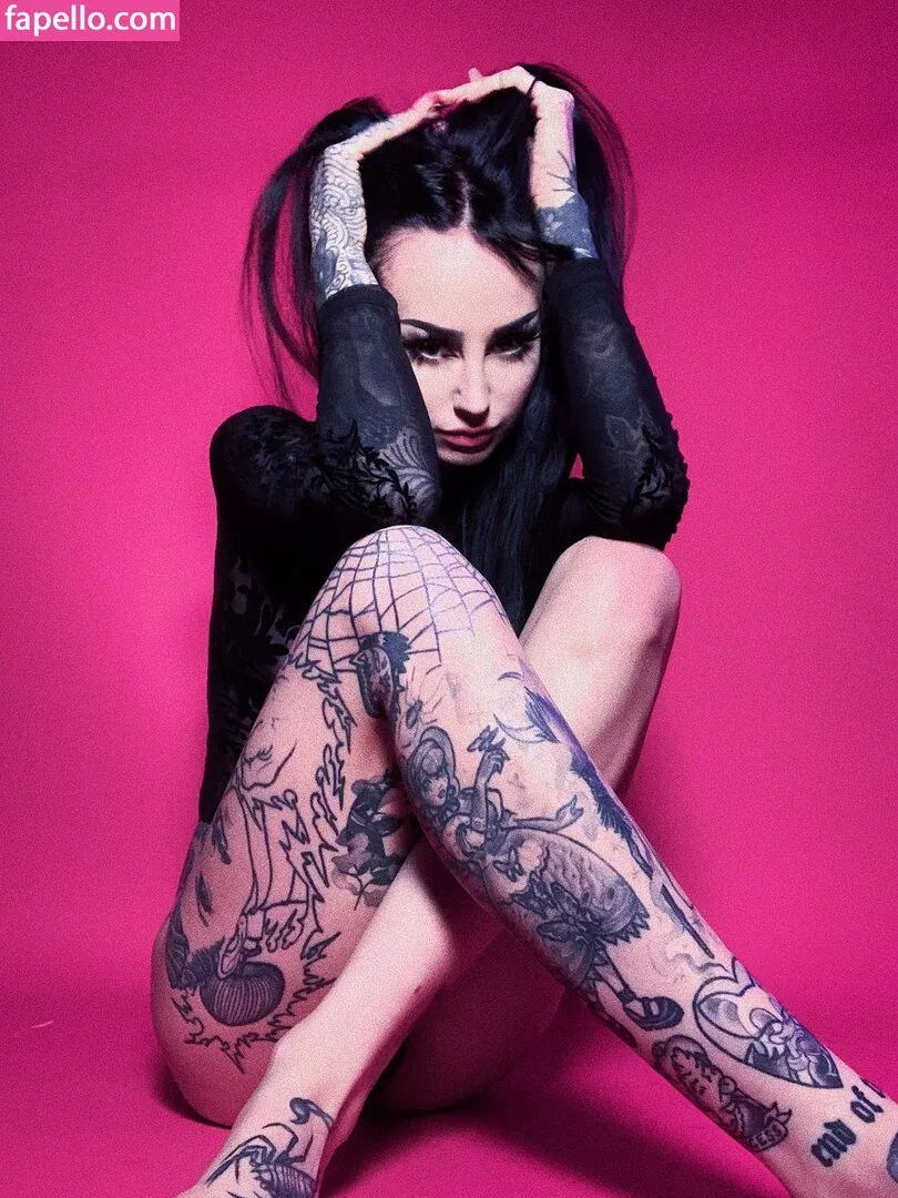 Emma Vauxdevil Onlyfans Photo Gallery 