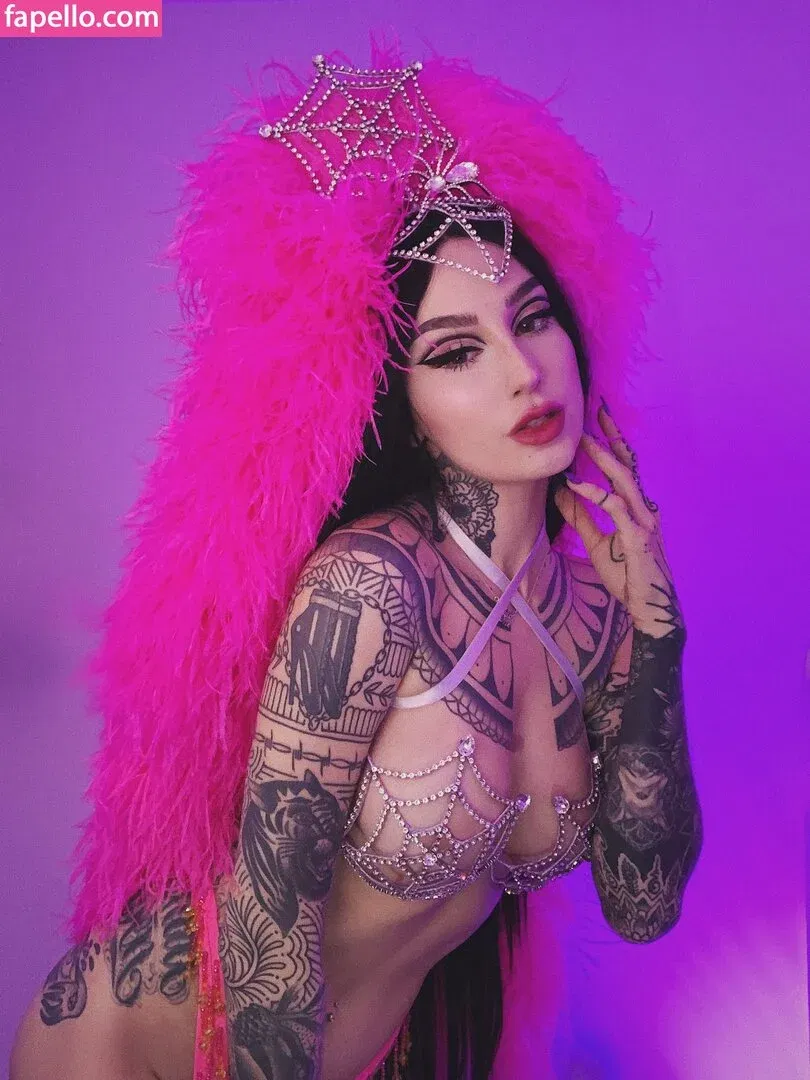 Emma Vauxdevil Onlyfans Photo Gallery 