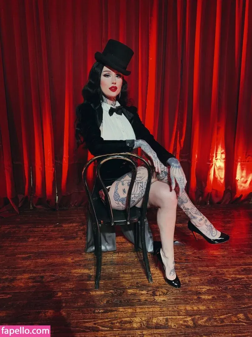 Emma Vauxdevil Onlyfans Photo Gallery 