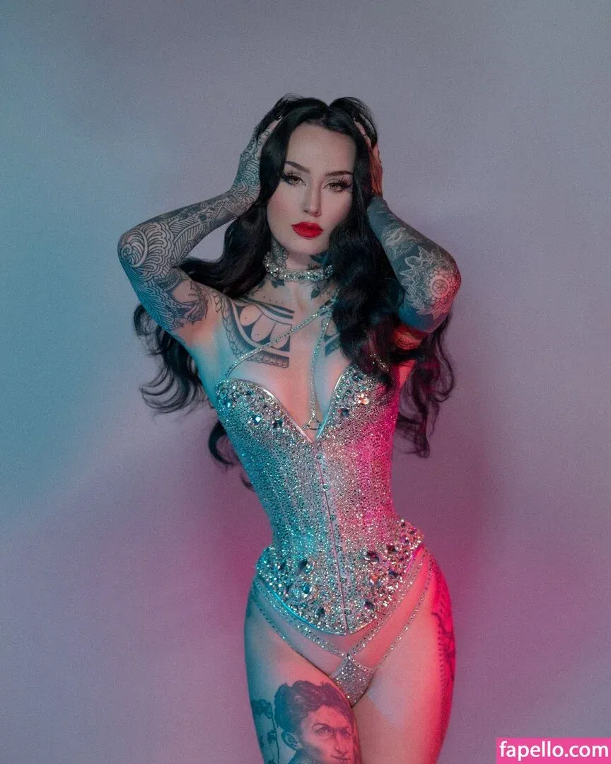 Emma Vauxdevil Onlyfans Photo Gallery 