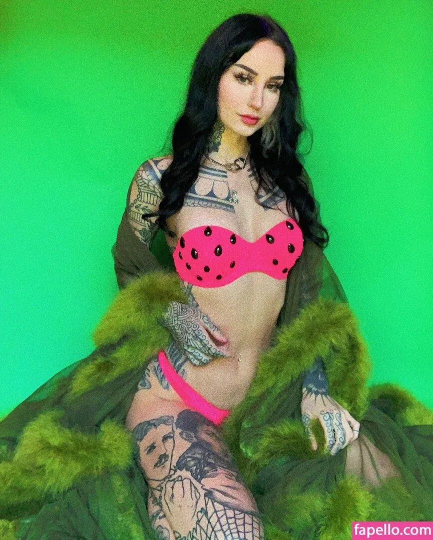 Emma Vauxdevil Onlyfans Photo Gallery 