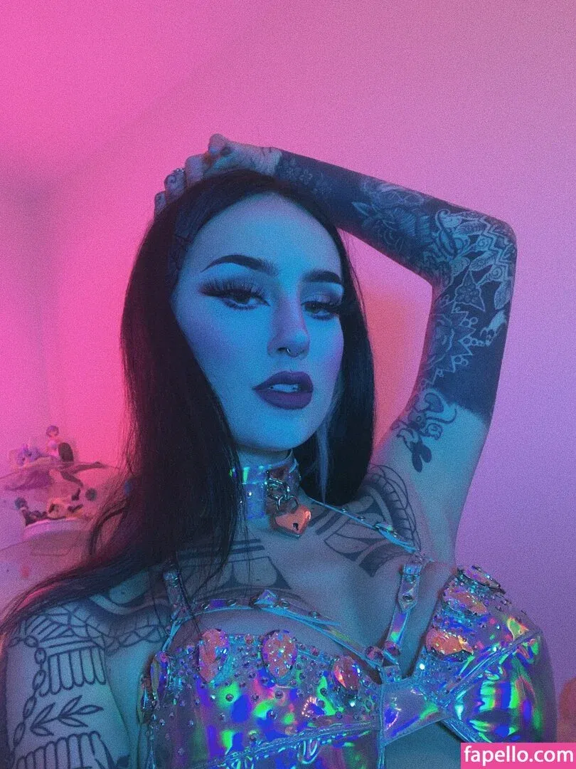 Emma Vauxdevil Onlyfans Photo Gallery 