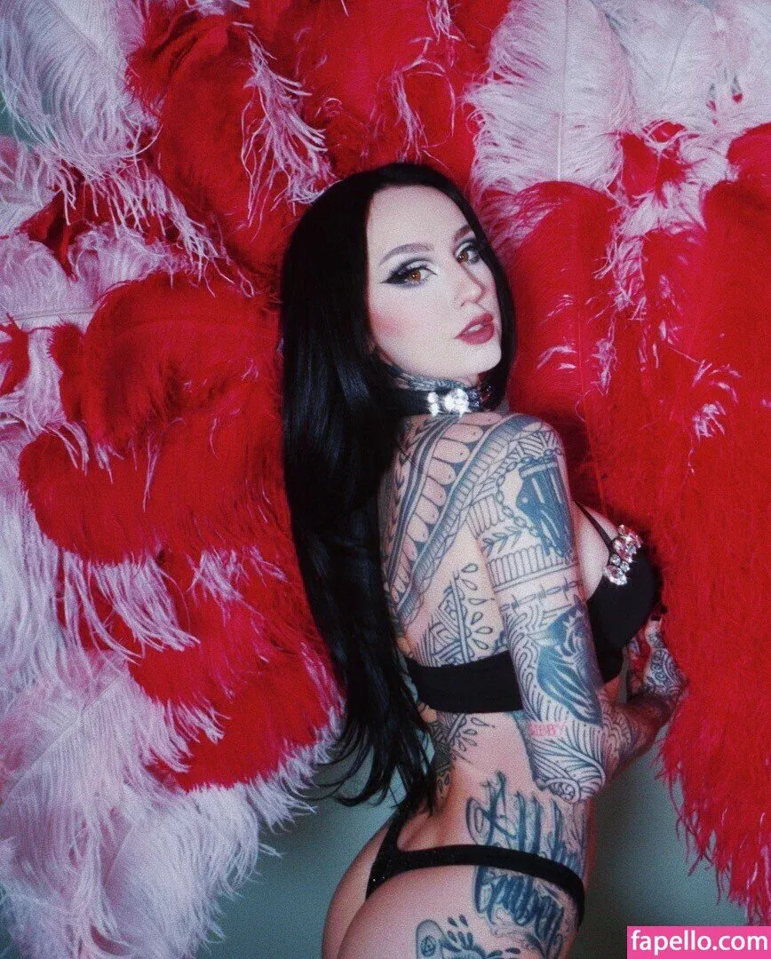 Emma Vauxdevil Onlyfans Photo Gallery 