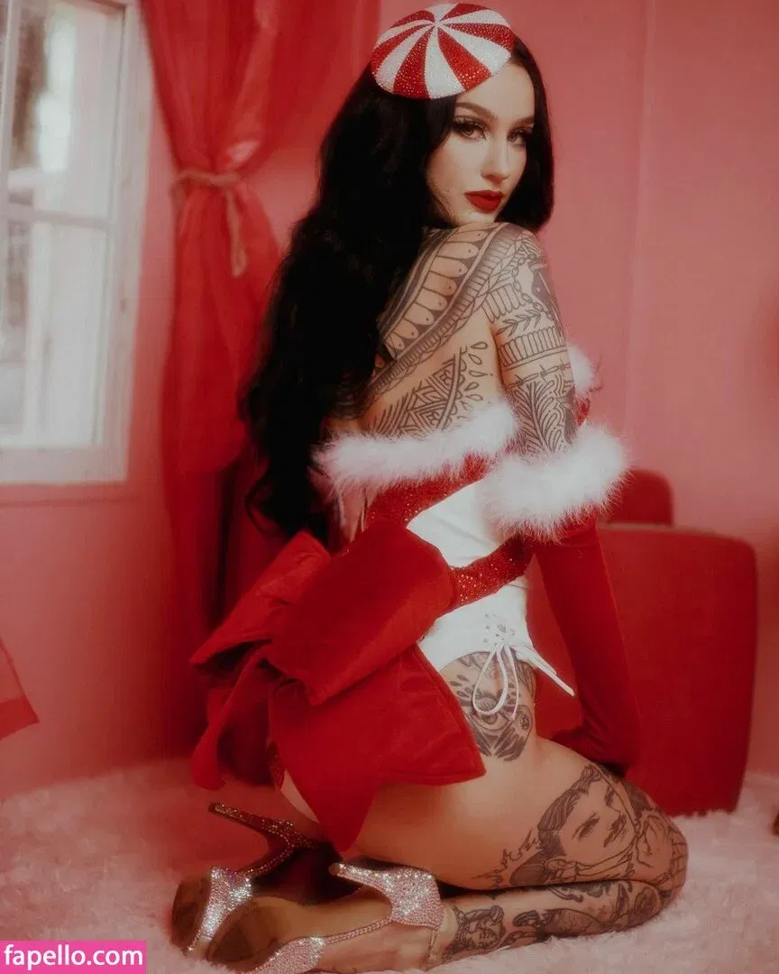 Emma Vauxdevil Onlyfans Photo Gallery 