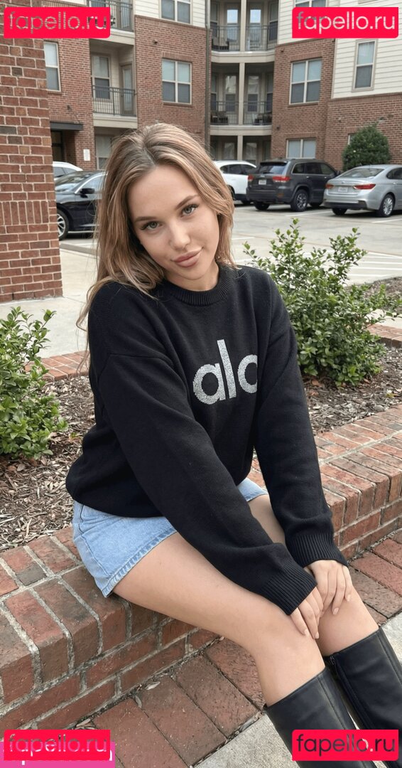 hollyhayyes Nude Onlyfans Photo 20