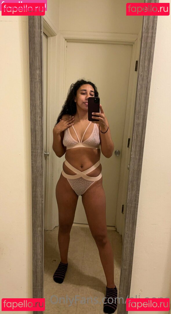ali_ooopss Nude Onlyfans Photo 37