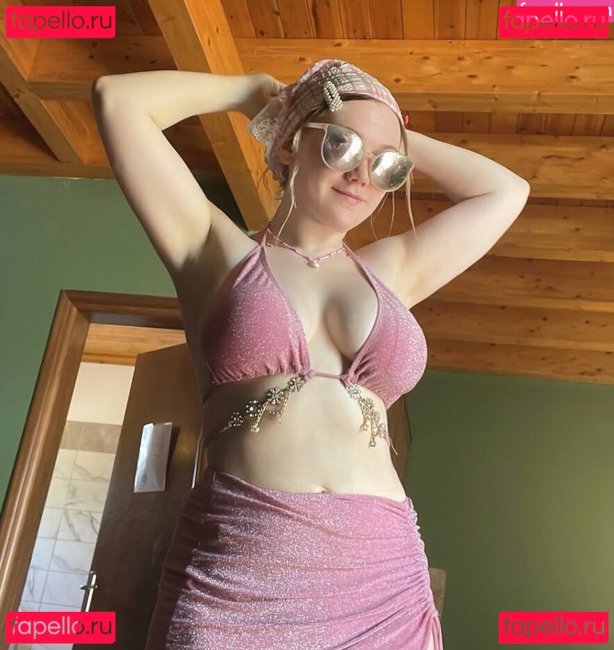 Abipop Nude Onlyfans Photo 19