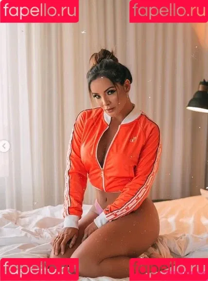 Carol Nakamura Onlyfans Photo Gallery 