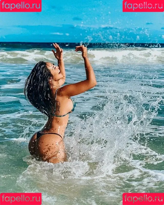 Carol Nakamura Onlyfans Photo Gallery 