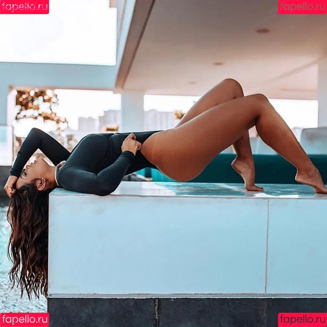 Carol Nakamura Onlyfans Photo Gallery 