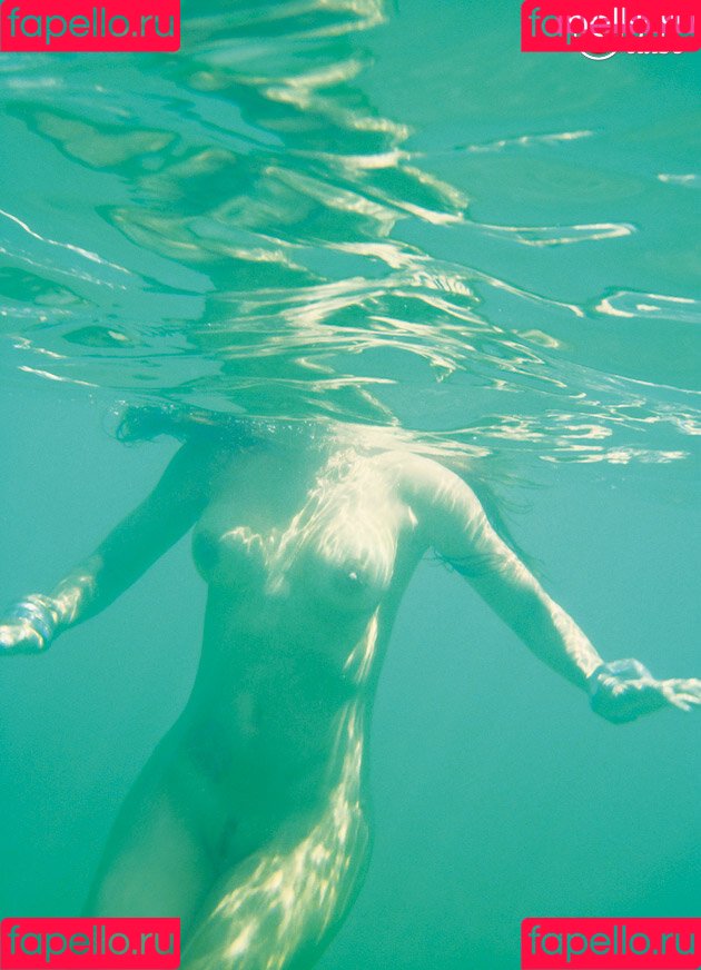 Carol Nakamura Onlyfans Photo Gallery 