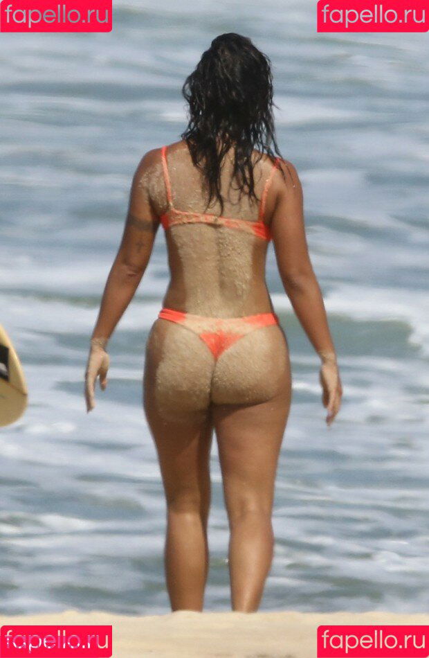 Carol Nakamura Onlyfans Photo Gallery 