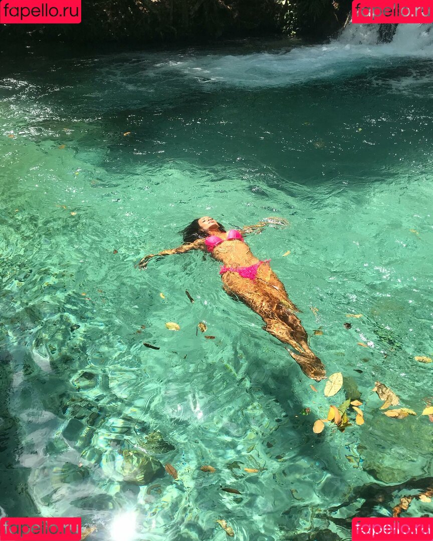 Carol Nakamura Onlyfans Photo Gallery 