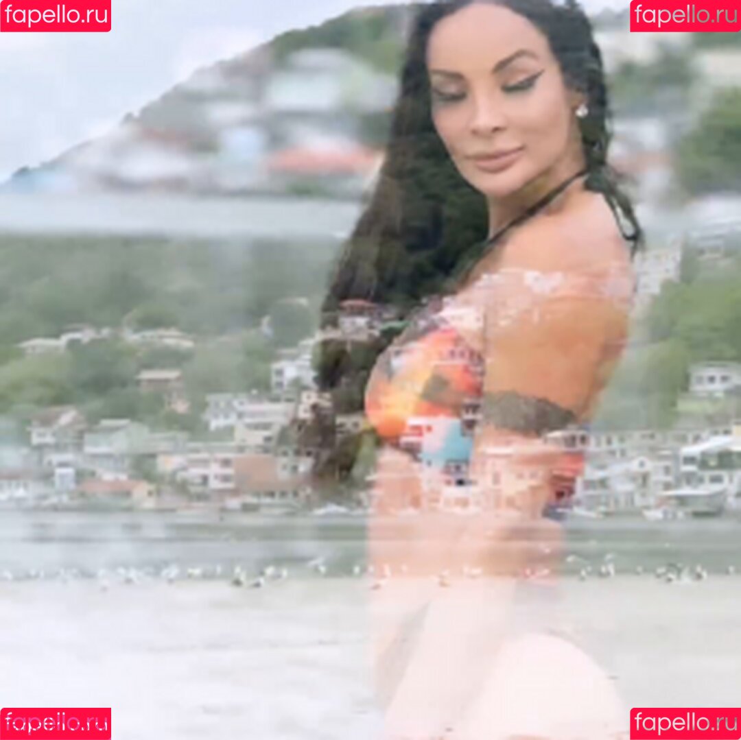 Carol Nakamura Onlyfans Photo Gallery 