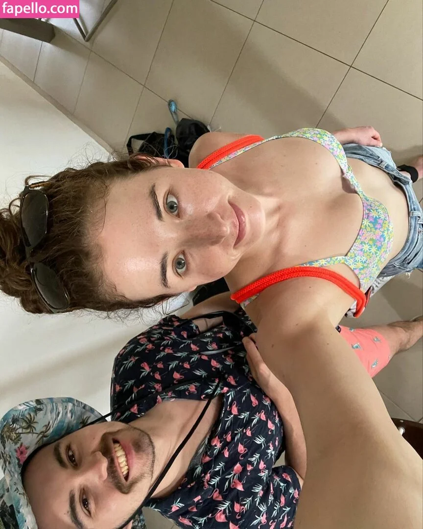 EmilyThankYouNext Onlyfans Photo Gallery 