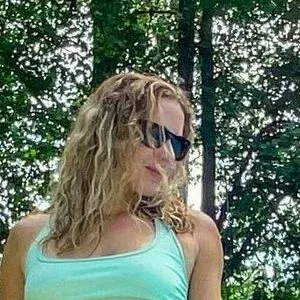 EmilyThankYouNext Onlyfans Photo Gallery 