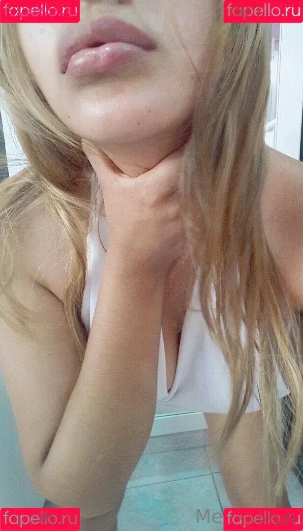 melani20m Onlyfans Photo Gallery 