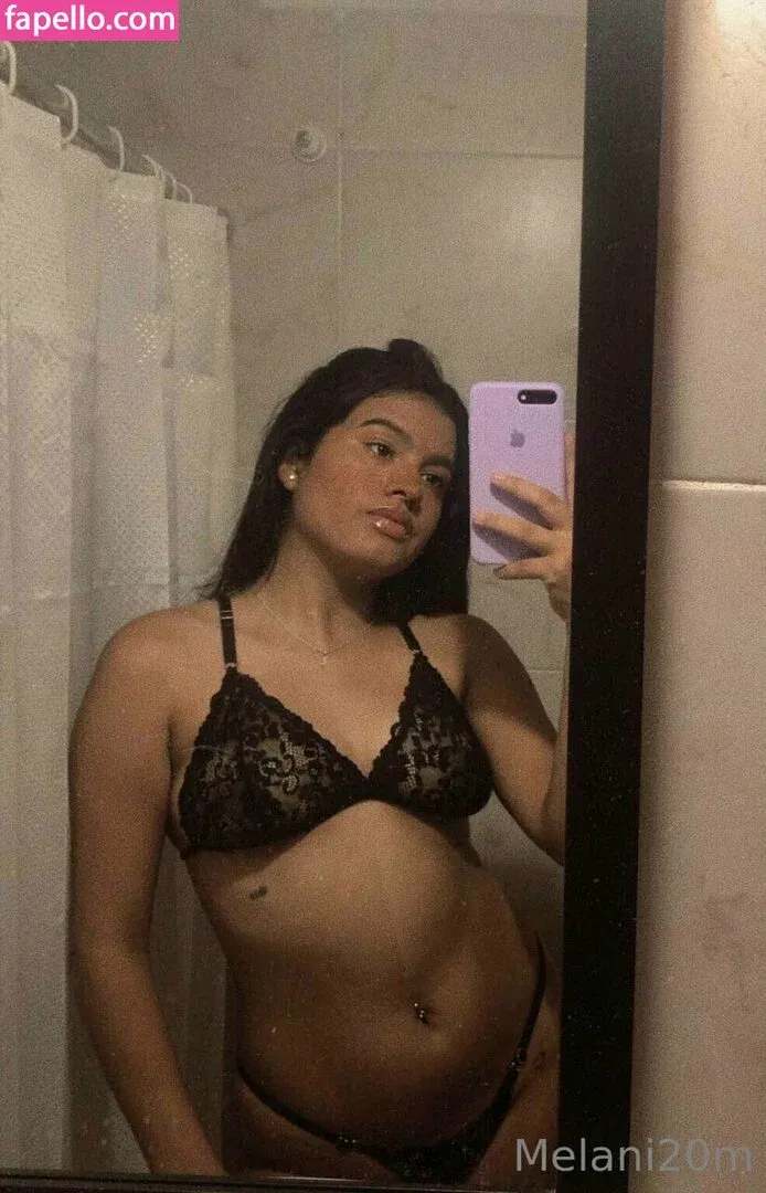 melani20m Onlyfans Photo Gallery 