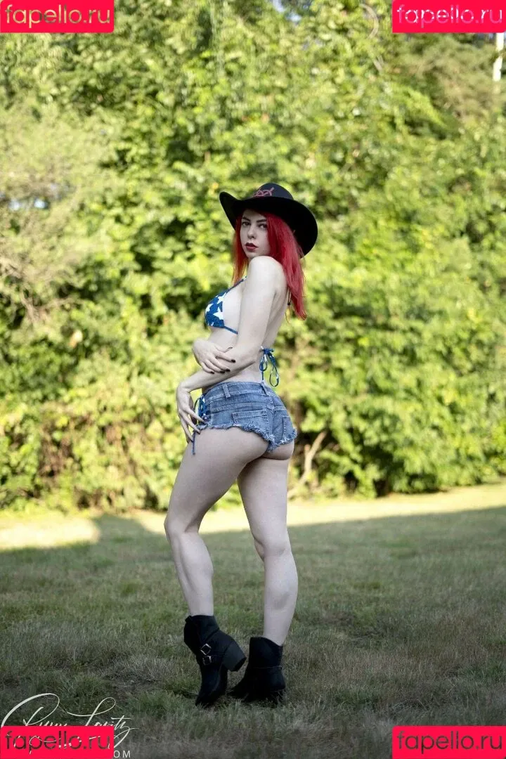 Ryuu Lavitz Onlyfans Photo Gallery 
