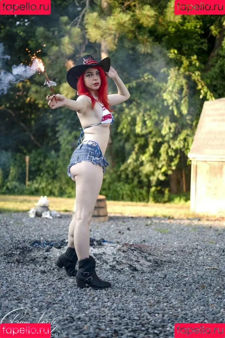 Ryuu Lavitz Onlyfans Photo Gallery 