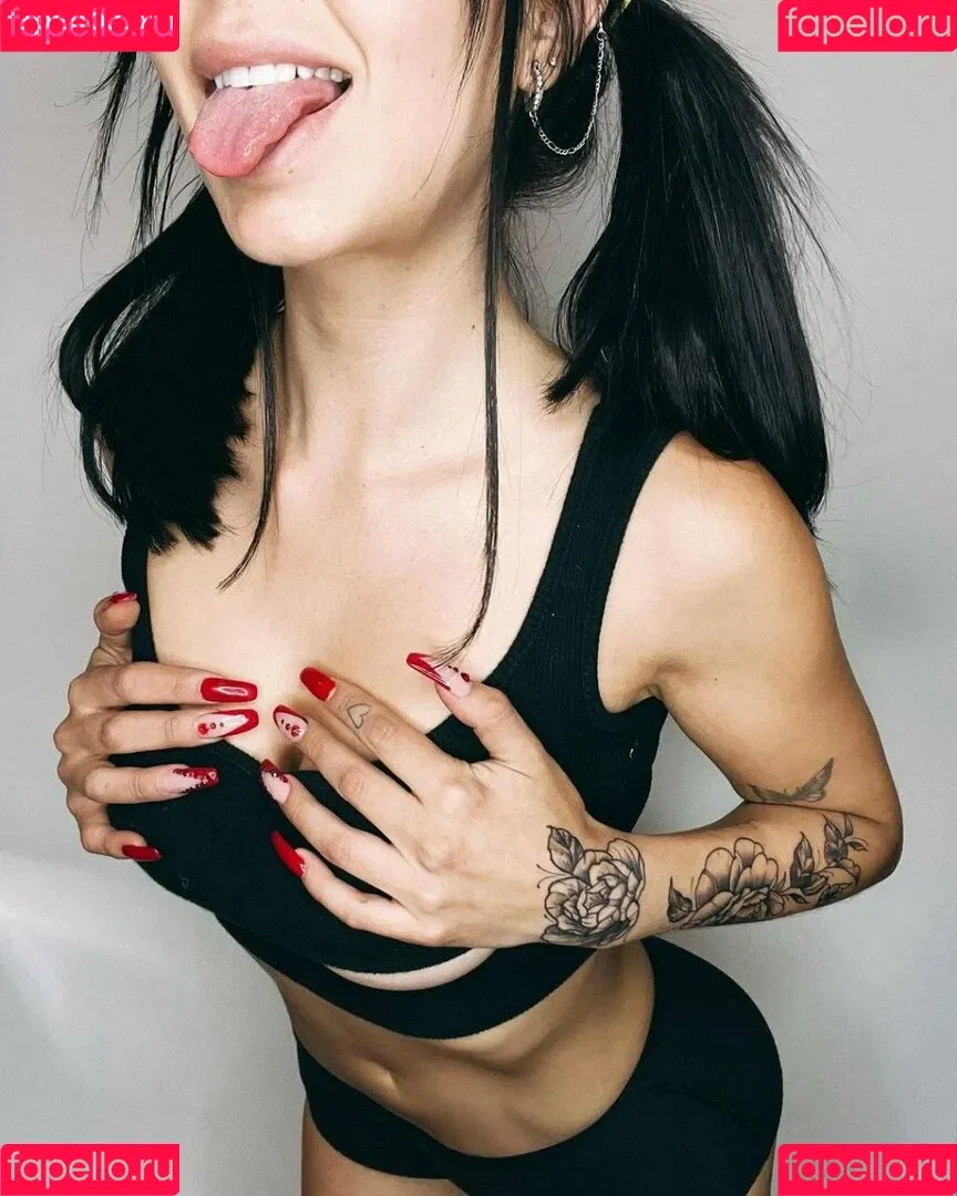 Caelike Onlyfans Photo Gallery 