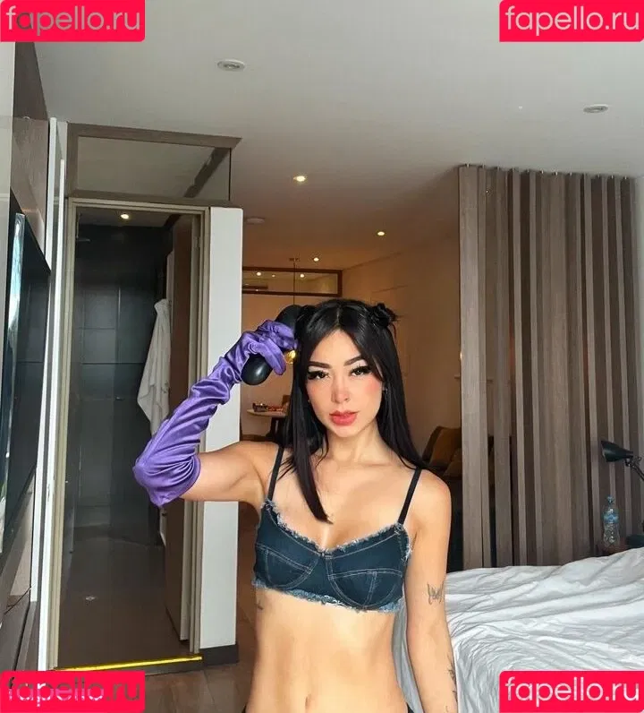 Caelike Onlyfans Photo Gallery 