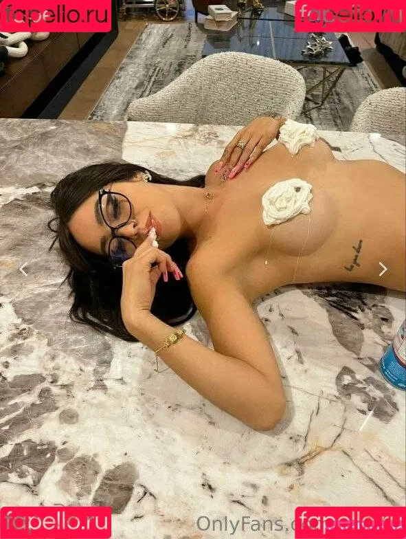Caelike Onlyfans Photo Gallery 