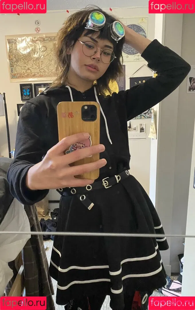 KianaVi Onlyfans Photo Gallery 