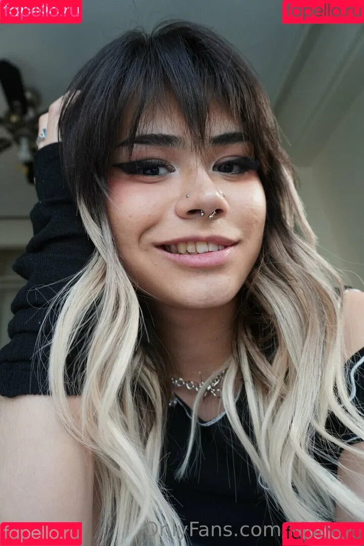 KianaVi Onlyfans Photo Gallery 