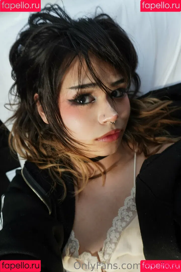 KianaVi Onlyfans Photo Gallery 