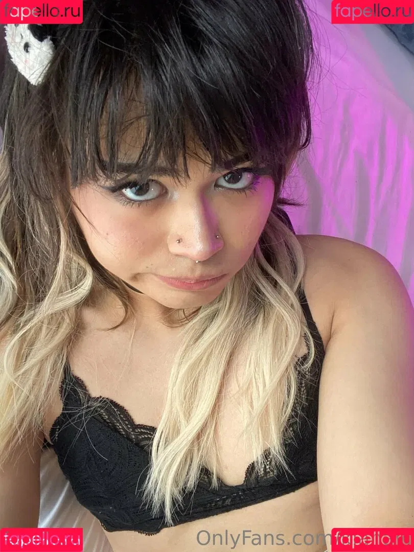 KianaVi Onlyfans Photo Gallery 